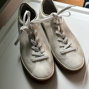 Rothy’s Laceup size 8